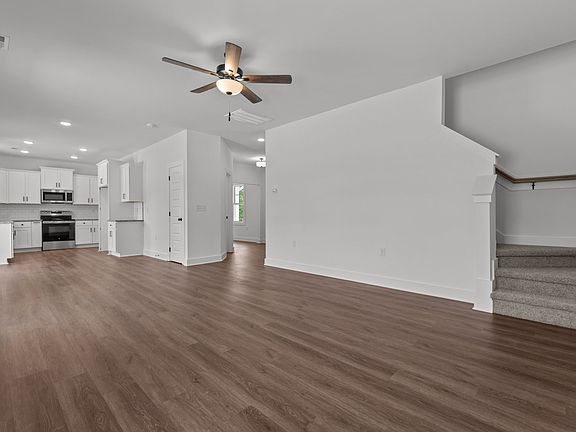 5th image of 1571 Scull Rd