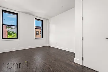 Rented by Rennit Inc.