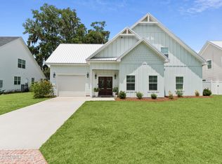 1034 Captains Cove Way, Saint Simons Island, GA 31522