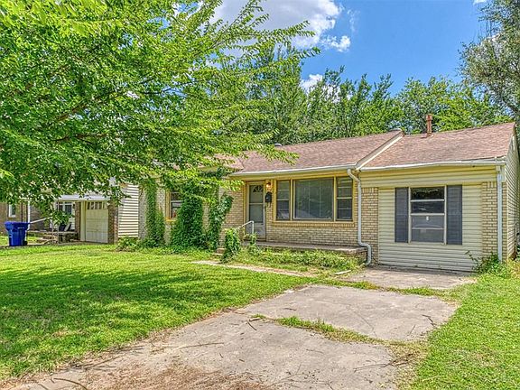 3rd image of 412 Moiselle St