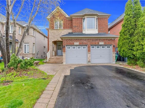 3377 Destination Dr, Mississauga, ON L5M 7W6