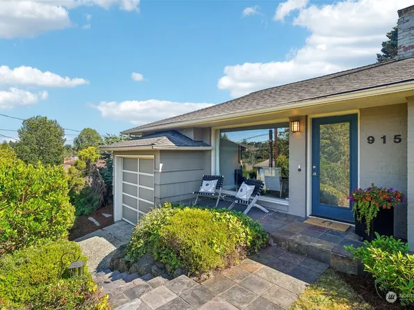 915 NW 105th Street, Seattle, WA 98177