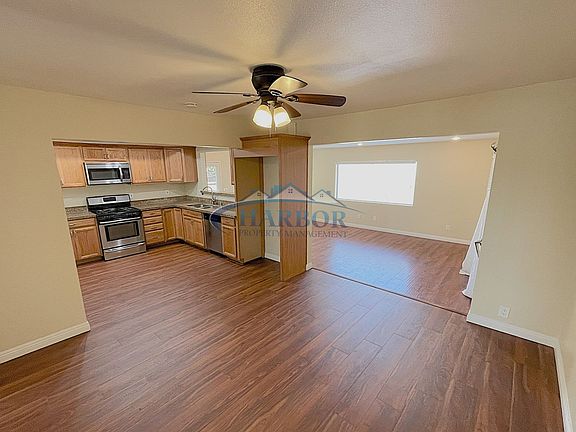 4th image of 16106 Bonsallo Ave