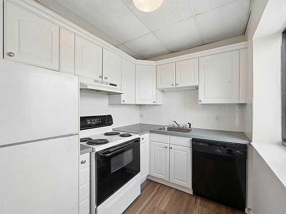 4th image of 549 E 4th St APT D5