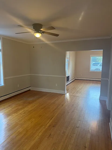 2 bed, 1000 sqft, $1,775 — Photo 3