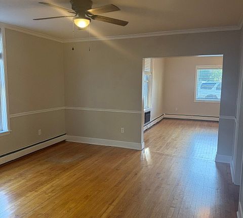 3rd image of 412 High St APT 1