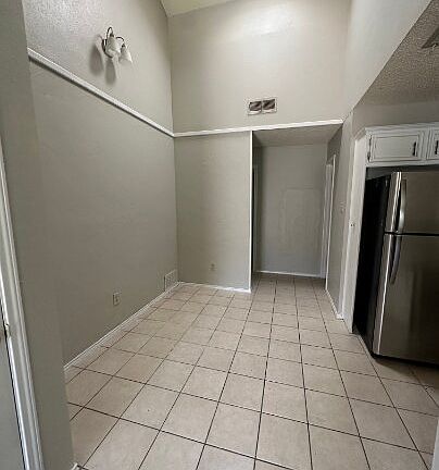 5th image of 5618 Brownfield Dr APT C