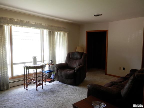 2nd image of 959 W Losey St