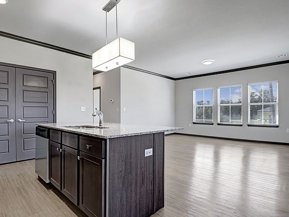 3rd image of 7224 S Elwood Ave #5202