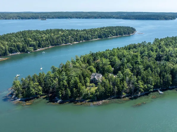 93 Governors Point Road, Harpswell, ME 04079