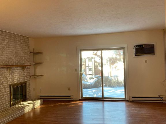 4th image of 174 Highwood Dr