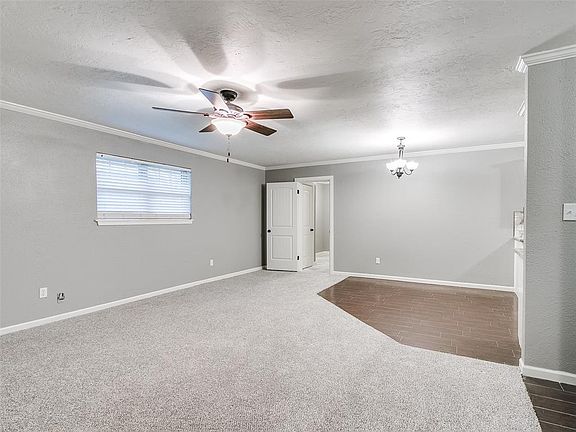 3rd image of 516 Woods Dr
