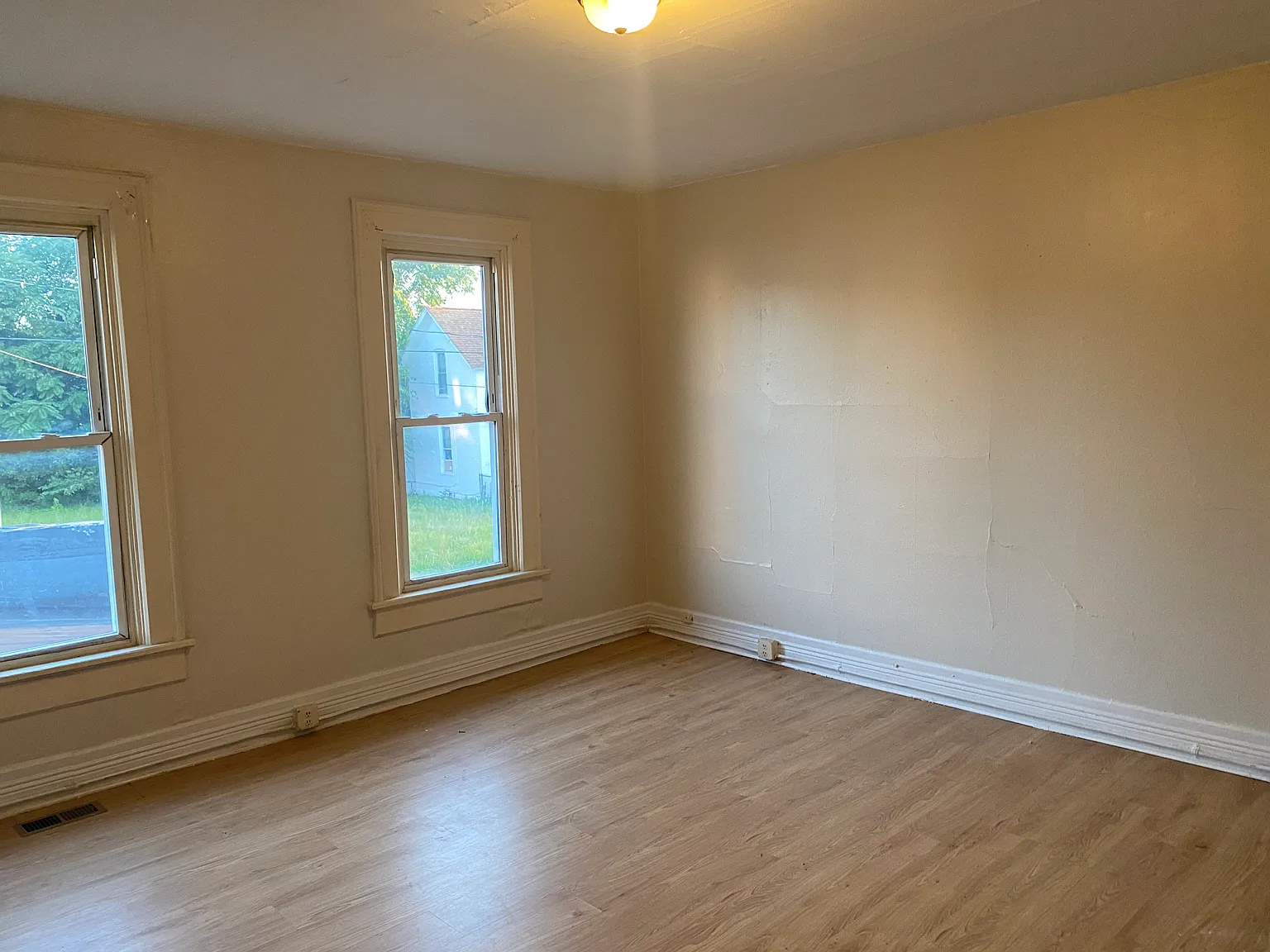 316 Selma Rd — Photo 4