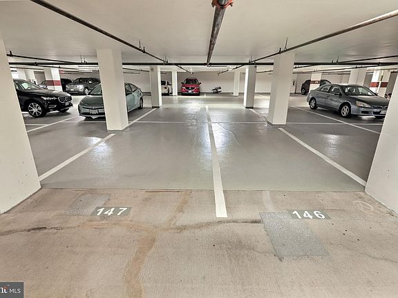3rd image of 2400 Clarendon Blvd N #605