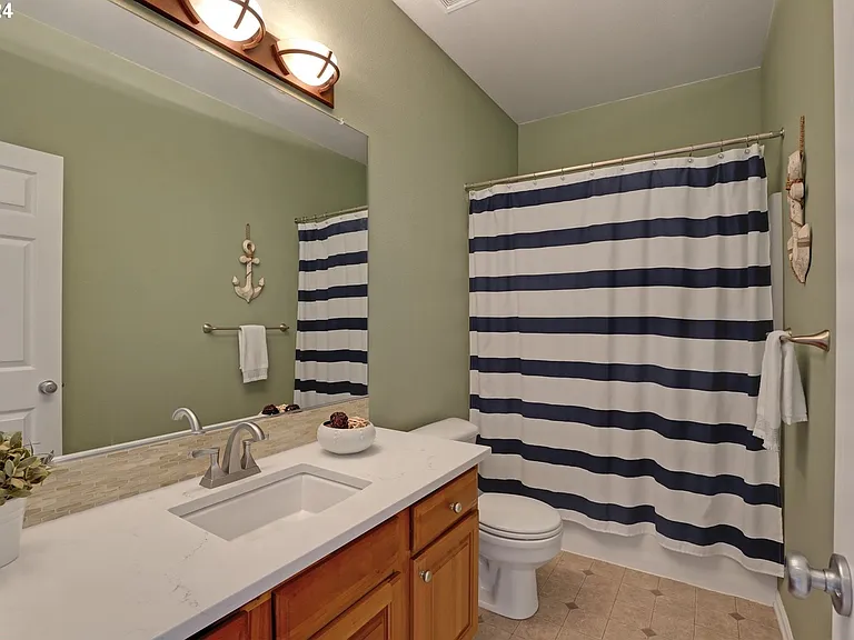 11868 NW Permian Ct — Photo 26