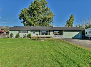 2795 Ball Rd, Eagle Pt, OR 97524
