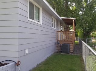 126 E Home Ave, Selah, WA 98942