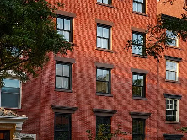333 W 20th St, New York, NY 10011