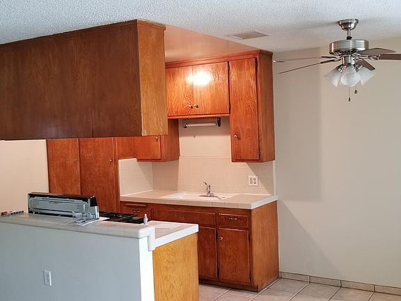 3rd image of 808 E La Palma Dr APT 5