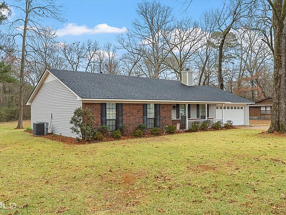 2nd image of 10814 Ferry Lake Rd