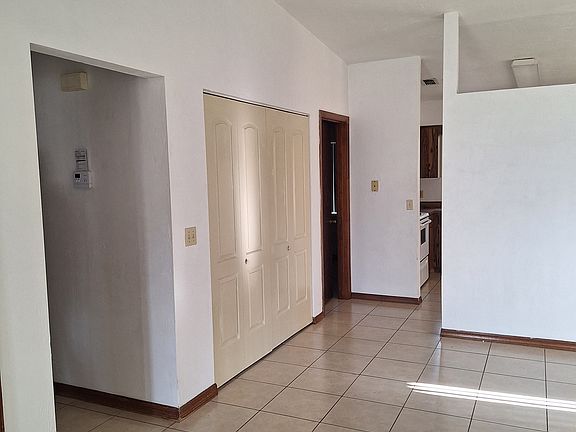 3rd image of 2631 India Palm Dr