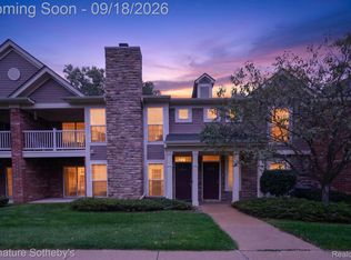 4357 Deeside Dr, Brighton, MI 48116