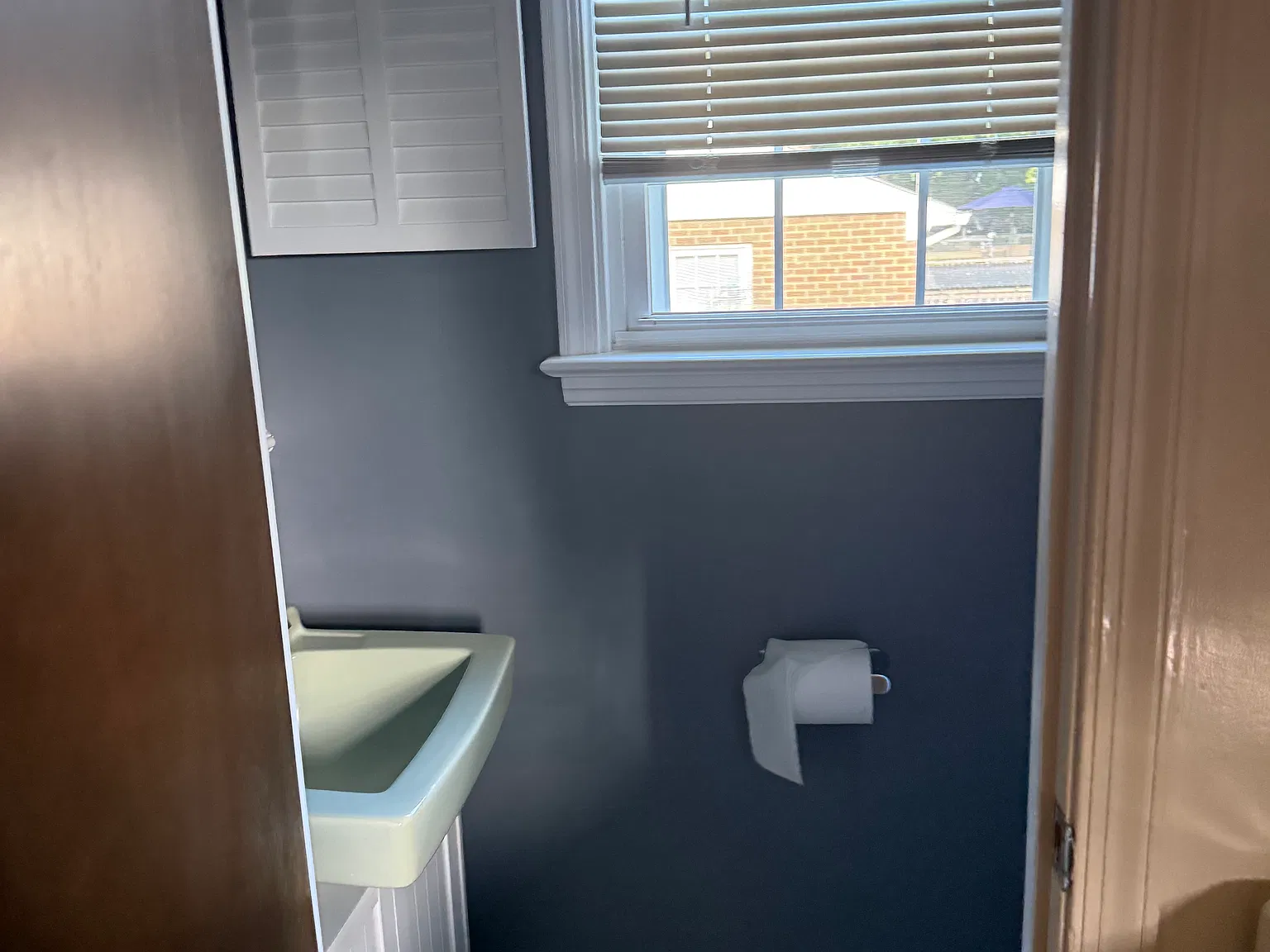 3 bed, 1.5 bath, 1425 sqft, $2,300 — Photo 4