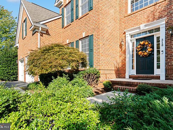5th image of 318 Chamborley Dr