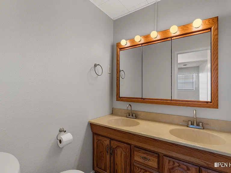 1604 Parkdale Dr — Photo 20
