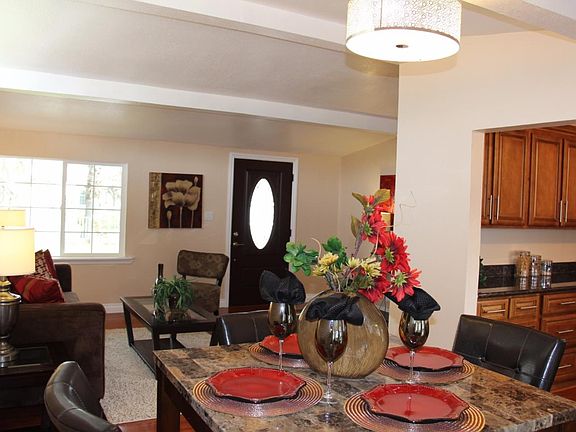 4th image of 1553 Orlando Dr