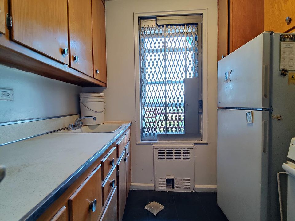 1st image of 2501 Morris Ave #6A