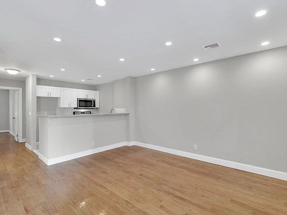 2nd image of 530 E 147th St #1