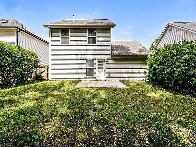 823 Tramore Dr — Photo 23