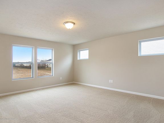 2nd image of 1005 Chesham Ln