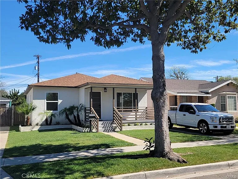 3140 Golden Ave — Photo 3