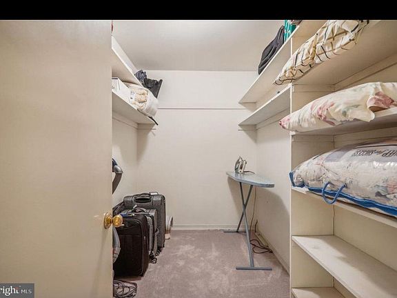 5th image of 12453 Surrey Circle Dr #B
