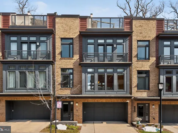 5320 Merriam St, Bethesda, MD 20814