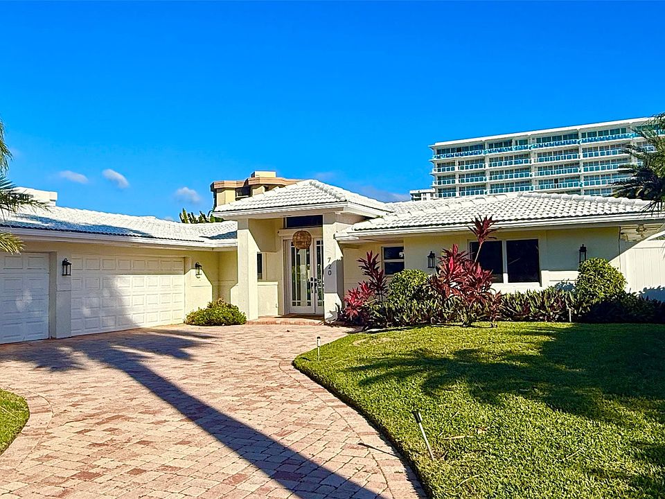 1st image of 720 NE 28TH Avenue