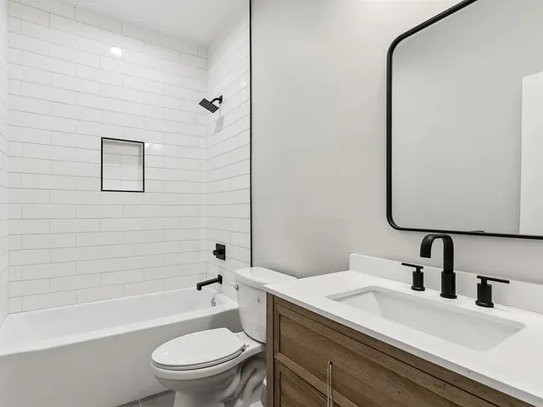 3521 Gibson St #3521 — Photo 8