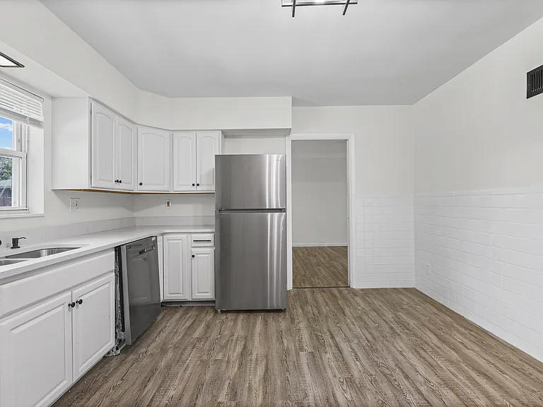 10325 Lookaway Dr — Photo 25