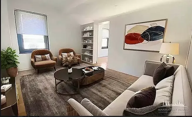 Rented by Manhattan Realty Group | media 2