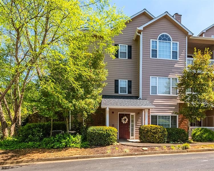 1st image of 412 Vinings Forest Cir SE