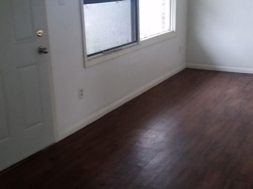 301 N Church St 4, Thomasboro, IL 61878 Zillow