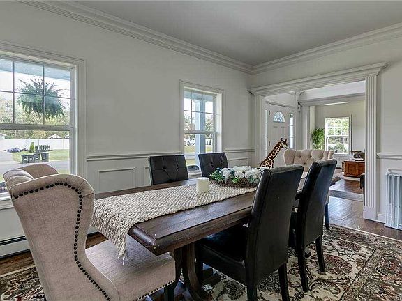 4th image of 6 Frank Ct