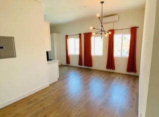 944 Pacific Ave #6, Long Beach, CA 90813