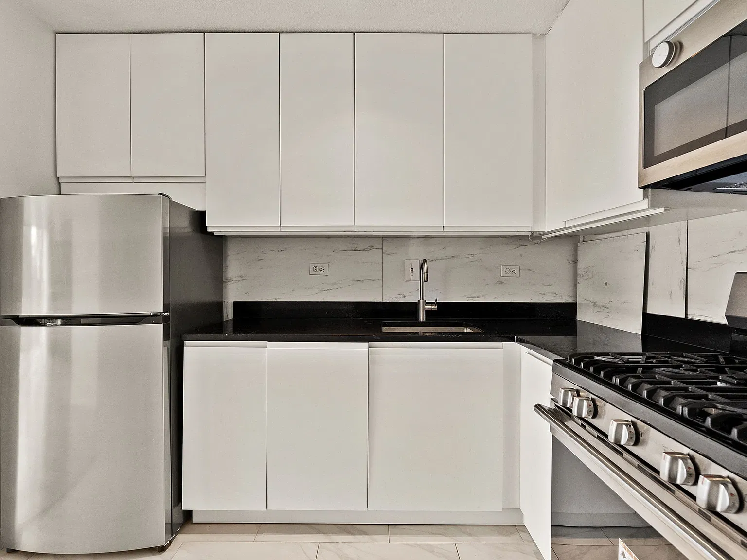 Studio, 486 sqft, $1,800 — Photo 1