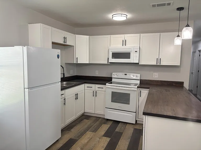 5609 Fernander Dr — Photo 11