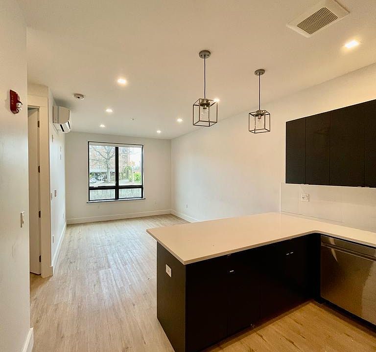 1st image of 726 Park Ave #9A