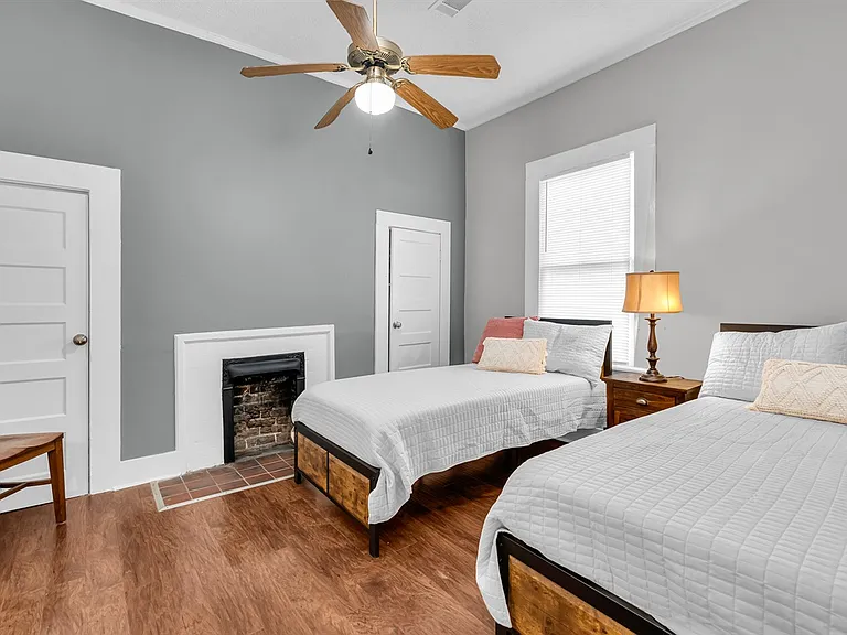 705 Whitfield St — Photo 17