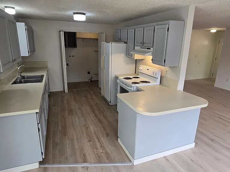 2825 Wantland Ave — Photo 4